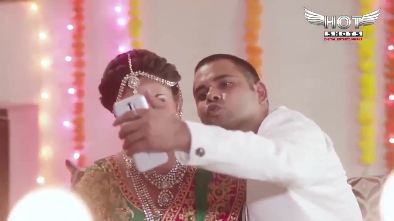 Sexy Indian Babe screaming on her suhagraat