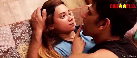 Indian Girlfriend Cheated with BF for Big Desi Cock